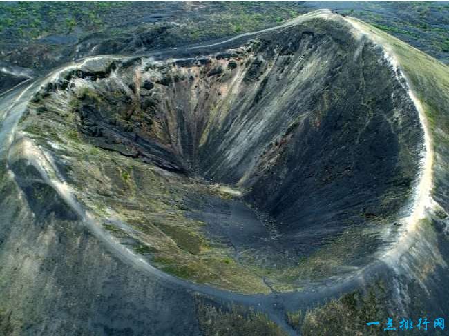 世界十大自然奇观之一：帕里库廷火山