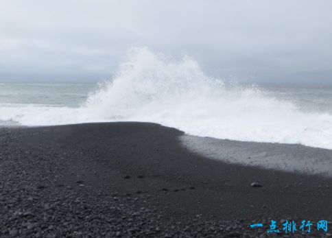 卡拉帕拉岩浆海滩