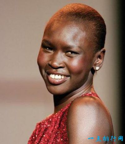 艾莉克·慧克（Alek Wek）