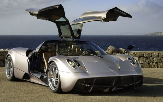 帕加尼Huayra BC 260万美元