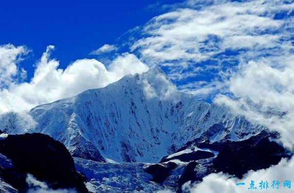 中国十大名山之一梅里雪山