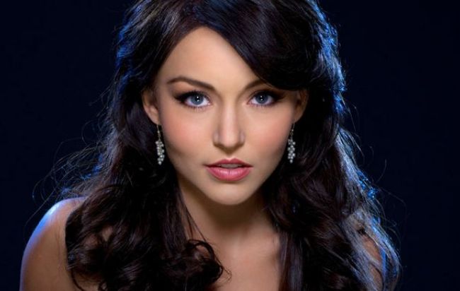 Angelique Boyer