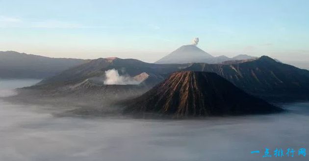 印度尼西亚火山