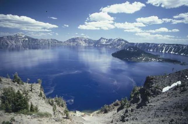 火山口湖 美国俄勒冈州