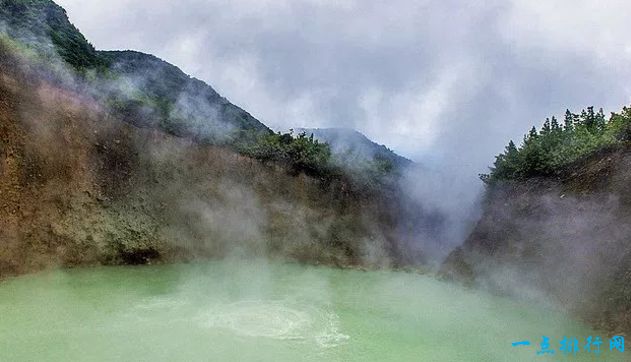 多米尼加沸水湖 - 多米尼加岛