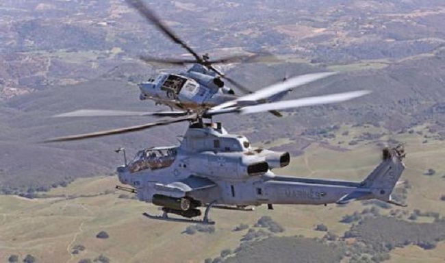 AH-1“眼镜蛇”直升机