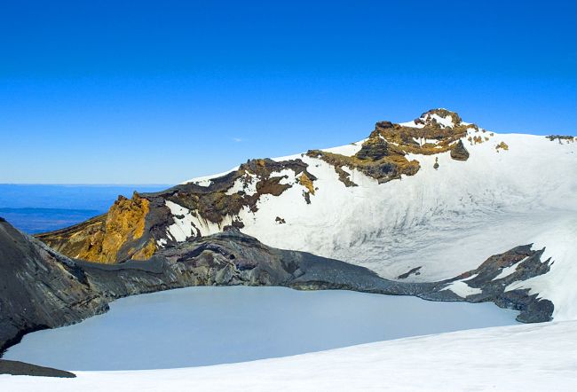 鲁阿佩胡火山口湖