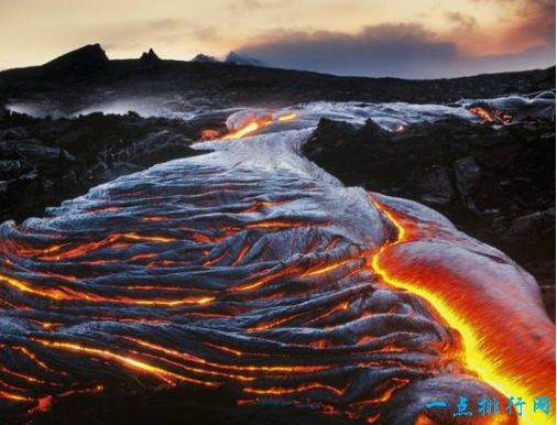 世界上最具破坏力的超级火山 黄石公园超级火山爆发可能埋没整个美国