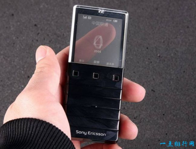 2009 年 SonyEricsson x5 手机