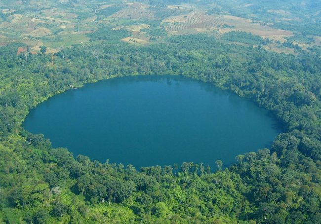 Yak Loum Crater Lake