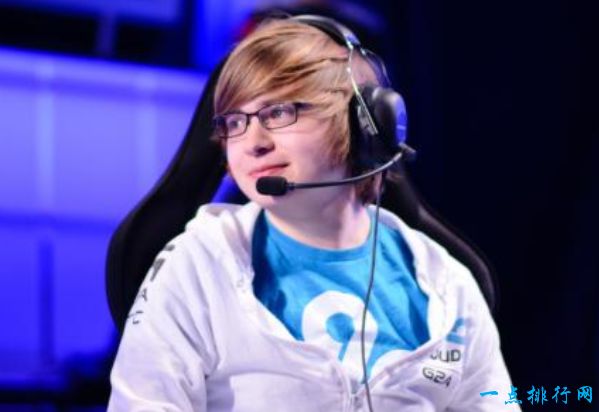 C9 Sneaky